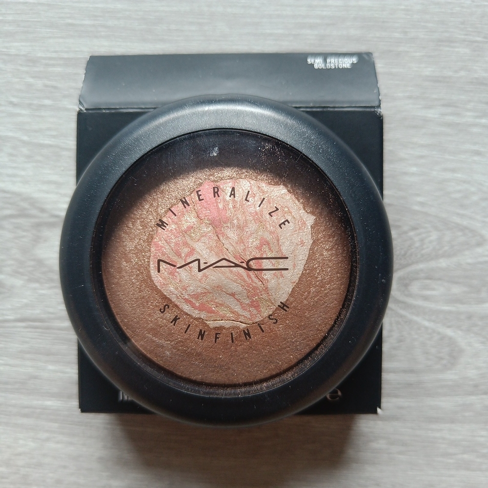 MAC Cosmetics Mineralize Skinfinish Highlighter - Semi Precious Goldstone 35